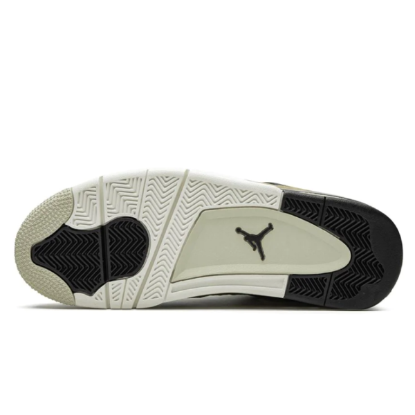 Air Jordan 4 Mushroom